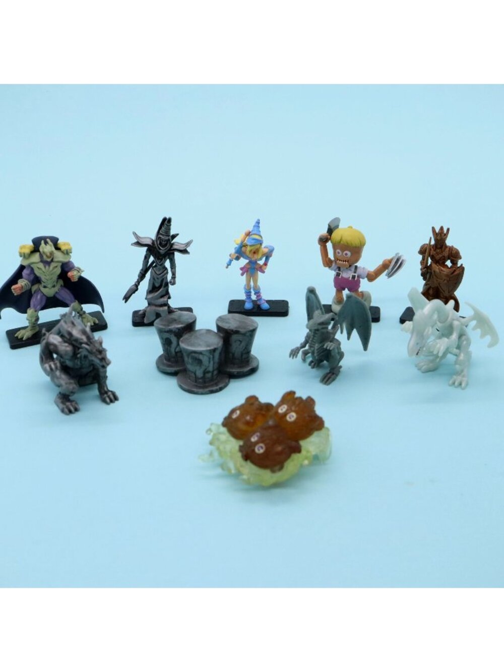 Lot of 10 Vintage Yu-Gi-Oh! Figures Vintage 1996 Dark Magician Silver Girl +more